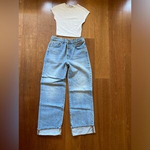 Zara the loose fit bag Jean size 4 bleached blue . Perfect for summer color bnwt